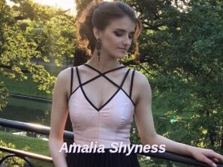 Amalia_Shyness