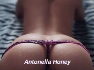Antonella_Honey