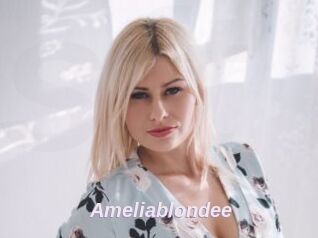 Ameliablondee