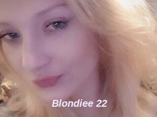 Blondiee_22