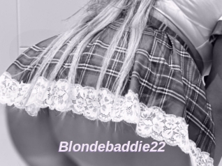 Blondebaddie22