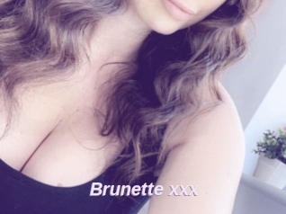 Brunette_xxx