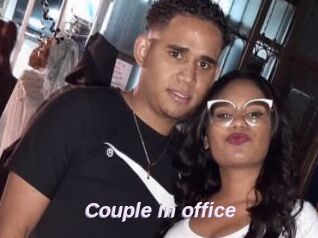 Couple_in_office