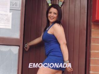 EMOCIONADA