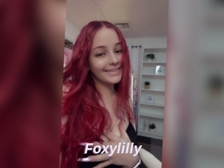 Foxylilly