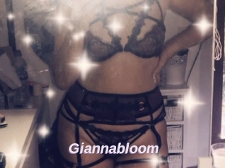 Giannabloom