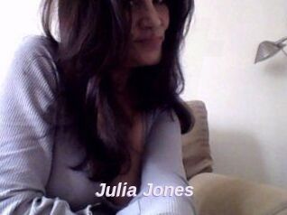 Julia_Jones