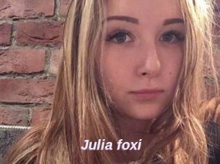 Julia_foxi