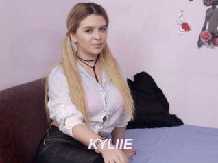 KYLIIE_
