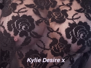 Kylie_Desire_x