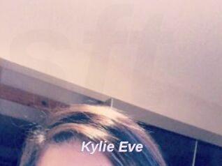 Kylie_Eve