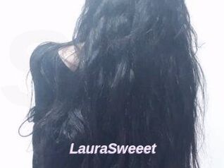 Laura_Sweeet