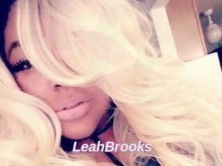 Leah_Brooks