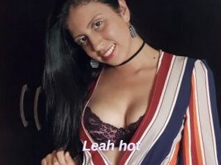 Leah_hot