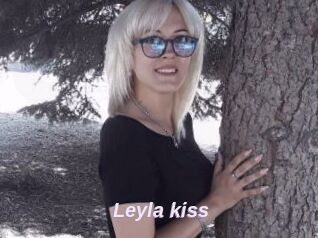 Leyla_kiss