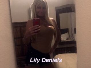 Lily_Daniels