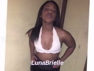 Luna_Brielle