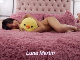 Luna_Martin
