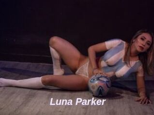 Luna_Parker