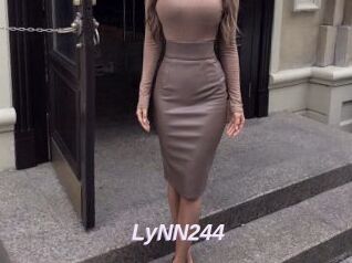 LyNN244