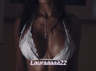 Lauraaaaa22