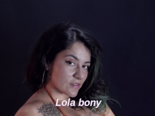 Lola_bony