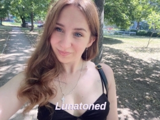Lunatoned