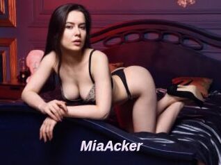 MiaAcker
