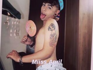 Miiss_April