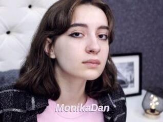 MonikaDan
