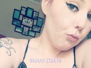 Moon_Davis