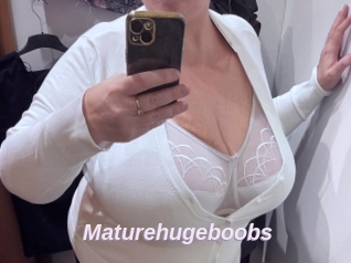 Maturehugeboobs