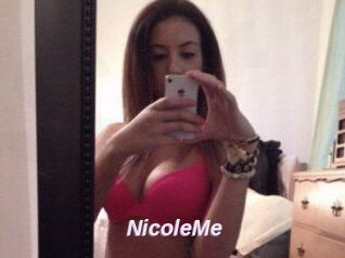 NicoleMe