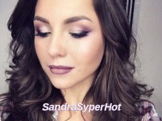 SandraSyperHot