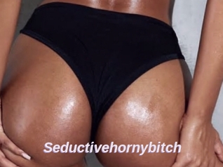 Seductivehornybitch