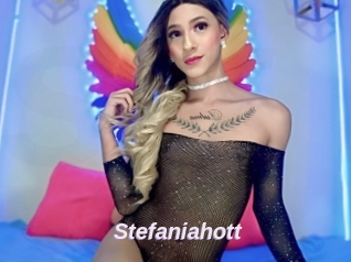 Stefaniahott