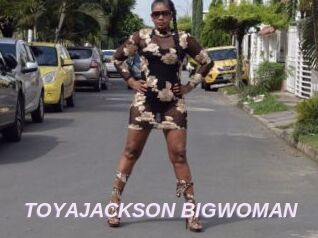 TOYAJACKSON_BIGWOMAN