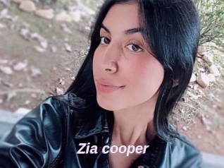 Zia_cooper